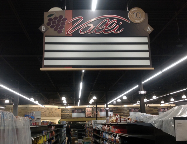 Valli Interior aisle