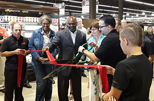 valli ribbon cutting