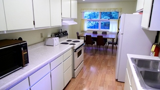 the kitchen at Furnace Hill Lodge