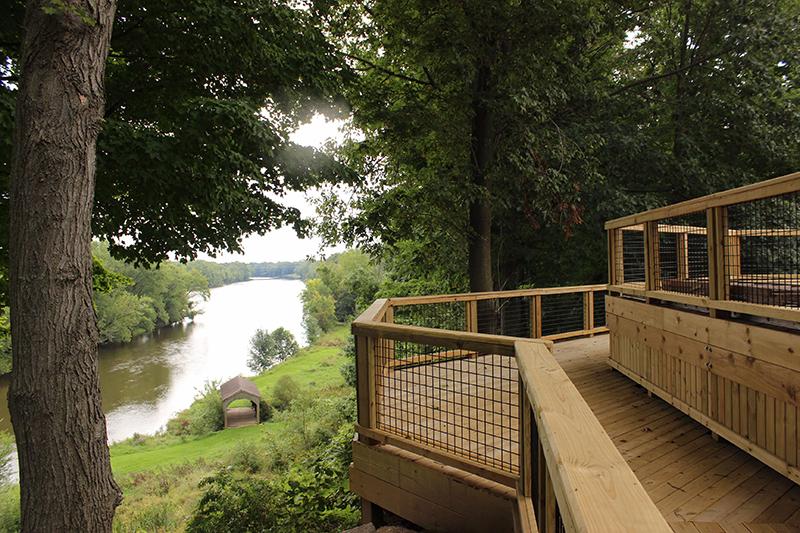 Tiered deck, lodge - Grand Ravines North