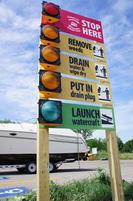 Signage to prevent the spread of aquatic invasive species