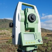 Picture of a theodolite