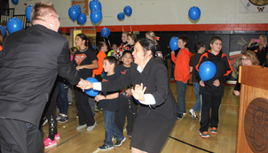 Commissioner joins Sleepy Eye students at dance party to celebrate being named a 2015 Blue Ribbon School