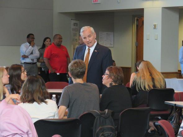 Governor Dayton at 2016 Intern Reception