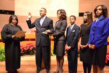 Mayor Patrick Cannon taking Oath of Office