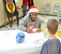 Holiday event volunteer