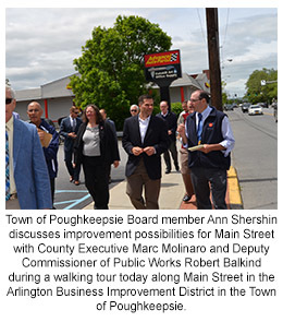 Group photo, walking tour Poughkeepsie