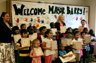Mayor Barry and Kids 