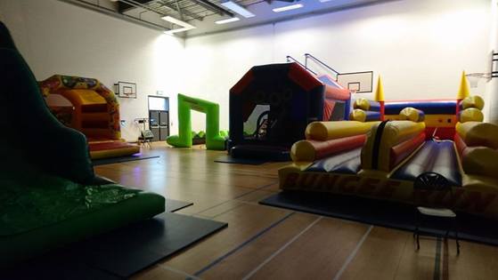 Bounce Planet - Bungee Run