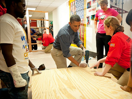 Wendy Spencer with POTUS and City Year volunteer at National Day of Service