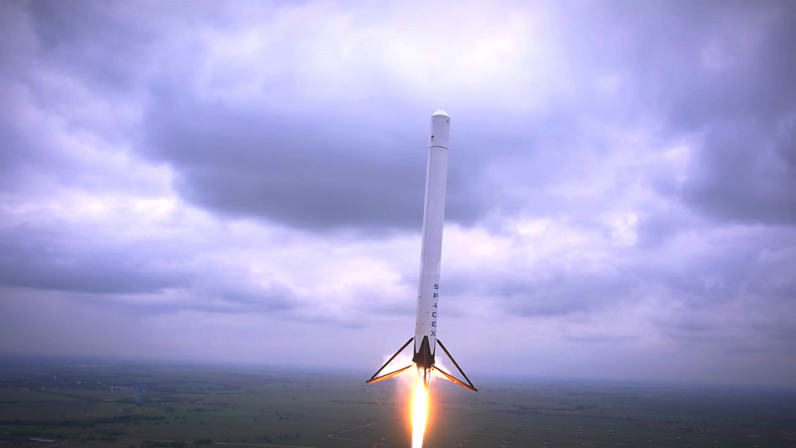 SpaceX lands it Falcon 9 rocket