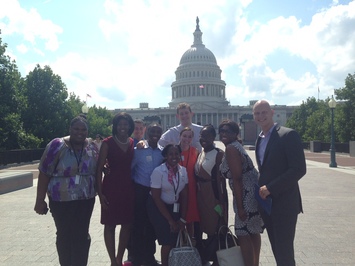 ED Interns Take Photo in Front of U.S. Capitol Building