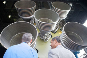 Photo of Secretary Duncan at the US Space and Rocket Center