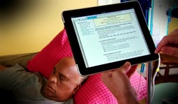 Nurse using an Ipad