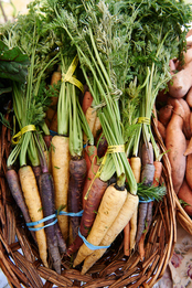 Carrot bunches with local labeling