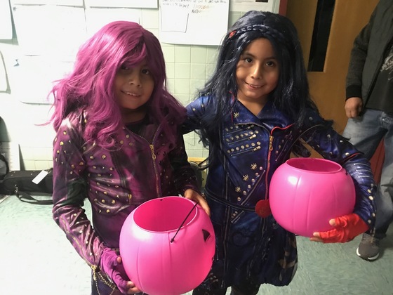 photo of students at Teach R Treat