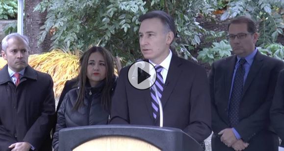 Executive Constantine welcomes Syrian refugees to King County