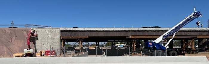 construction at the Loop 202 bridge over Lindsay Road