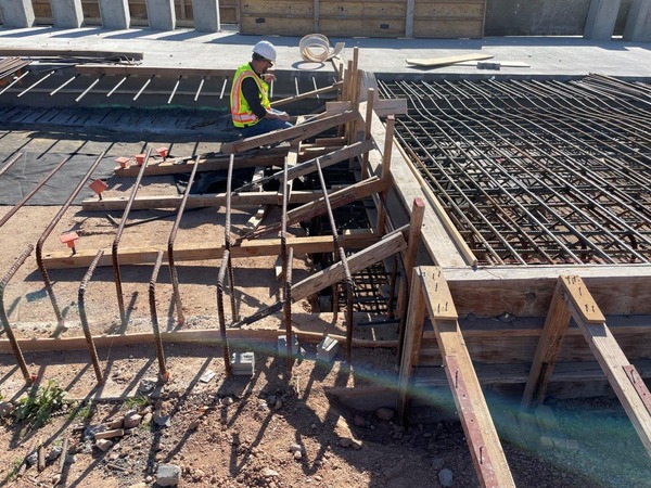 mcmicken-dam-counting-rebar