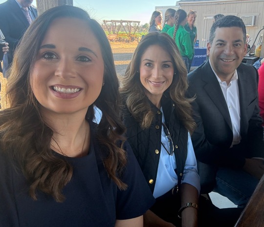 Happy Hispanic Heritage Month from me and my D2 Team!