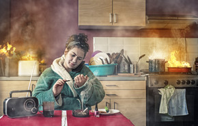 Kitchen fires from inattention, humorous