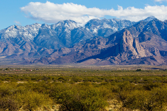Canoa Ranch with mountains in background