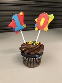 birthday cupcake