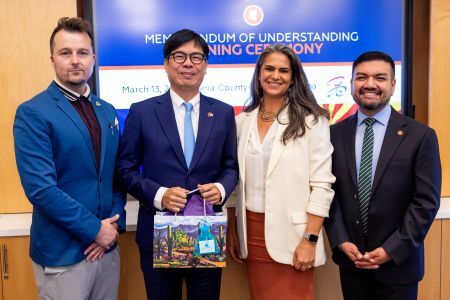 Pima County with Taiwan leader