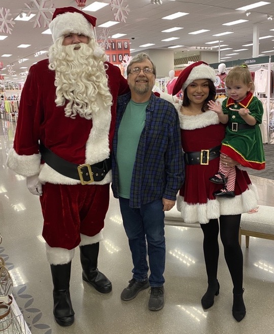 Photo of TPD Officer Hoult Dressed as Santa and Vice Mayor Kevin Dahl.