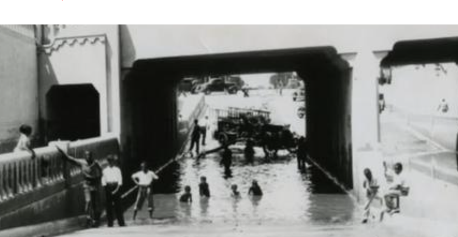photo is from 1935. It shows the flooding of the Stone Avenue underpass 