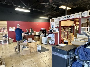 Image of Pak Mail business owned and operated by DKA inc.