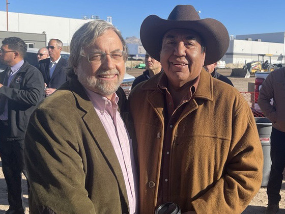 Photo of Council Member Kevin Dahl with Pascua Yaqui Vice Chairman Peter Yucupicio.