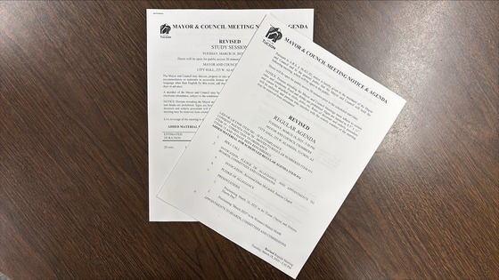 Photo of Mayor and council meeting agendas