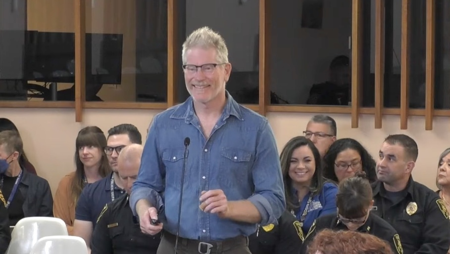 Photo of Brad Lancaster speaking at the Tucson CIty Council meeting.