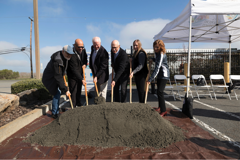 GIR Groundbreaking Photo 