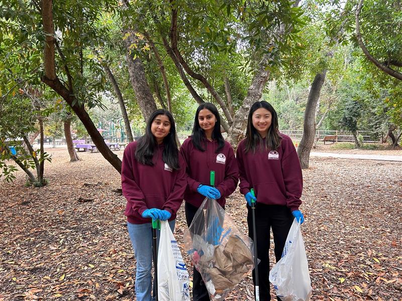Volunteers at Coastal Cleanup