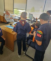 Scouts visiting city hall