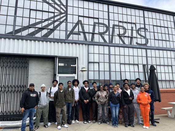 STEM CareerX BHS students in front of ARRIS
