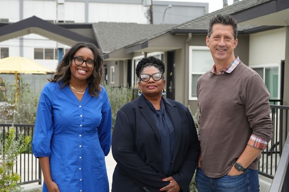 Photo of Mayor McMorrin, Tevis Barnes, and Vice Mayor O'Brien