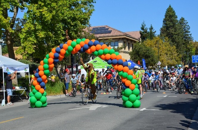 Bike fest balloons