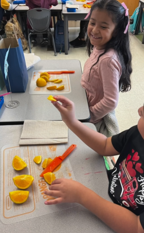 Ventura County Farm to School orange lesson with students