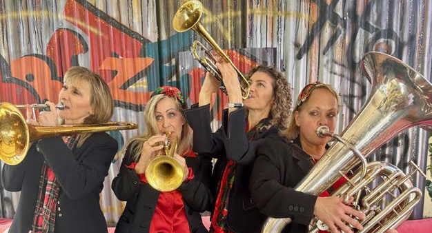 Belle Air Brass Crop