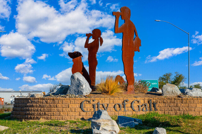 Galt Roundabout Installment