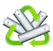 Four silver batteries surrounded by a green recycle sign