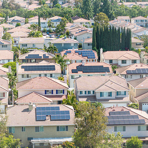 homes with solar panels 