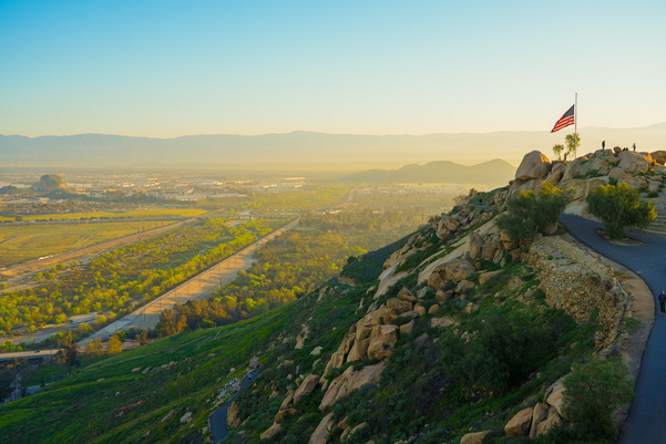 Cityscape Rubidoux neighborhood