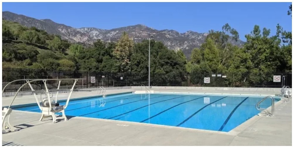 Loma Alta Pool