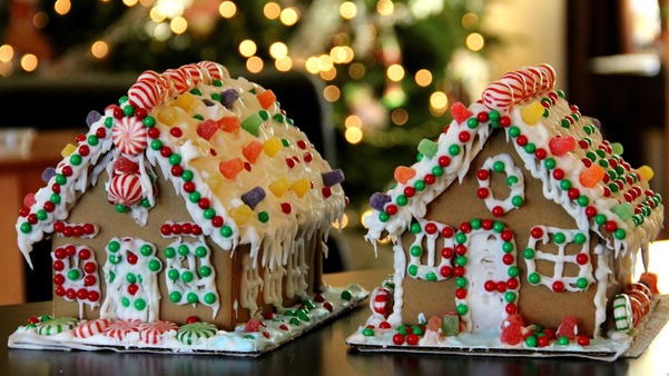 Gingerbread Decorating