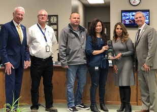 MDAQMD presents the 2021 Exemplar Award to SoCalGas on Monday, Oct. 25, 2021.