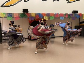 Folklorico